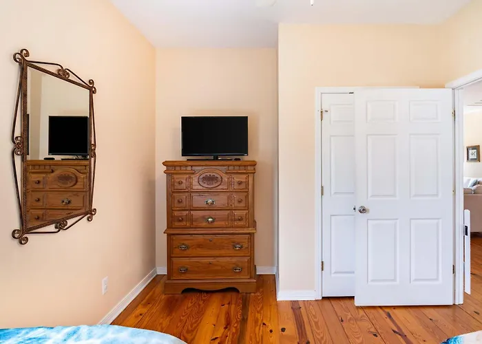Modern 3br Near And Music Venues